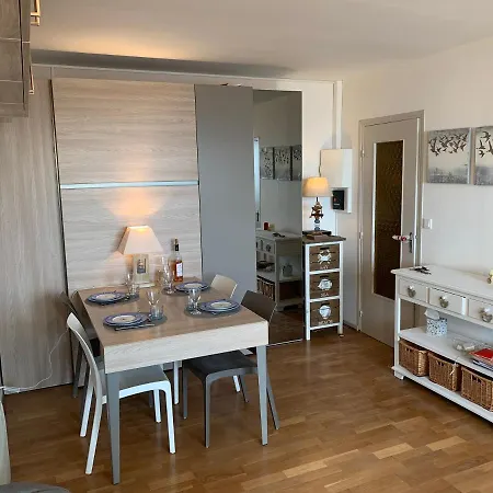 Grand Studio Pour 4 Face A La Mer Villers-sur-Mer Exterior photo