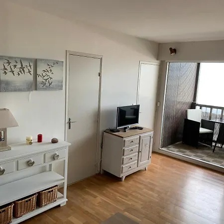 Grand Studio Pour 4 Face A La Mer Villers-sur-Mer Exterior photo